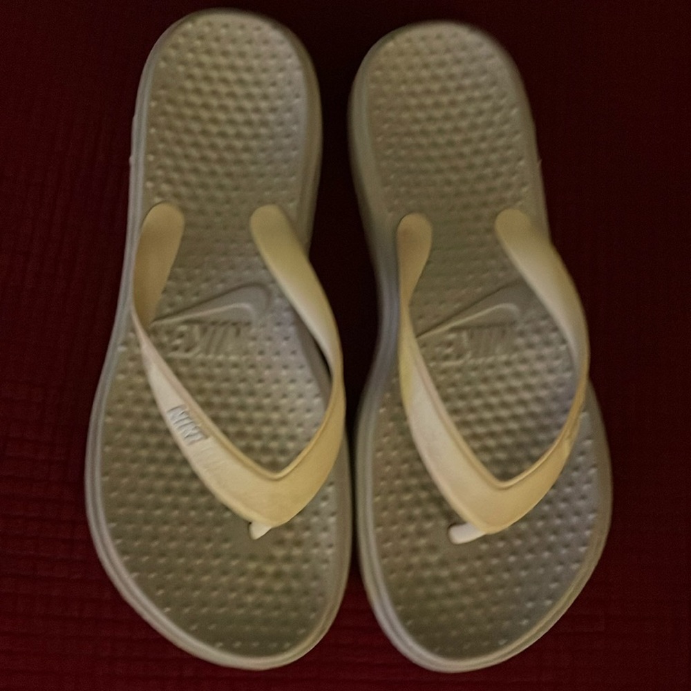 Nike Flip Flops